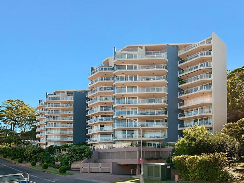 501/97-99 John Whiteway Drive, Gosford NSW 2250