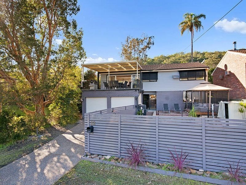 22 Edgewater Avenue, Green Point NSW 2251