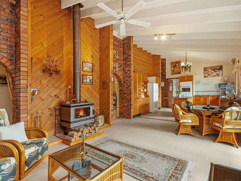 2 Tingle Close, Kariong NSW 2250