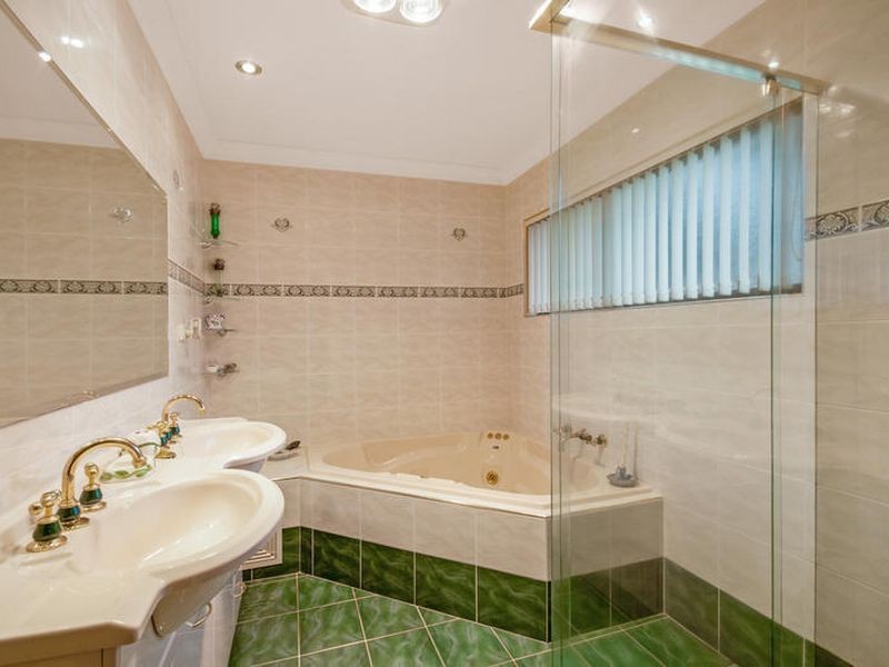 2 Tingle Close, Kariong NSW 2250