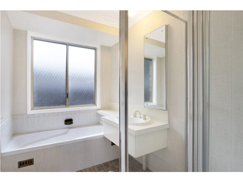 22 Perratt Close, Lisarow NSW 2250