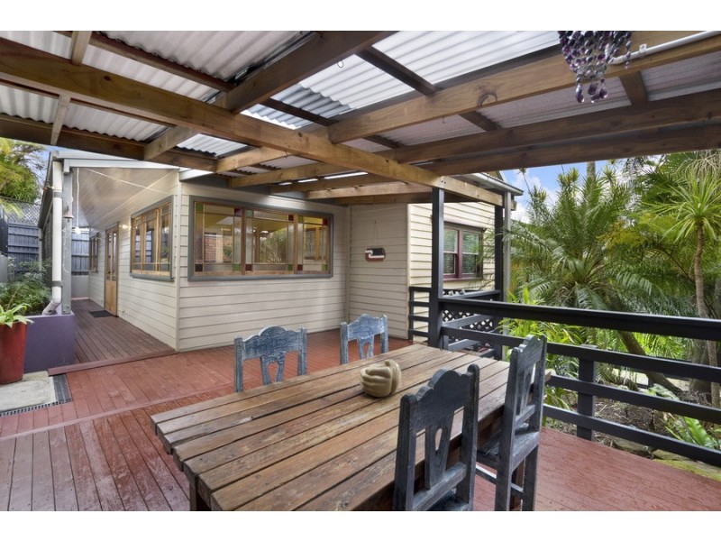 23 Maple Street, Wyoming NSW 2250