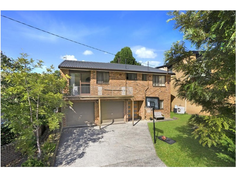 8 Warrina Street, Wamberal NSW 2260