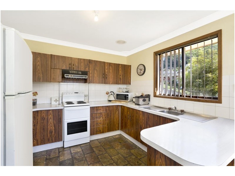 8 Warrina Street, Wamberal NSW 2260