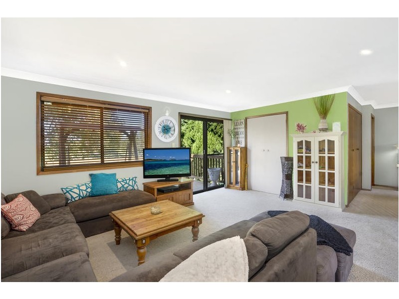 8 Warrina Street, Wamberal NSW 2260