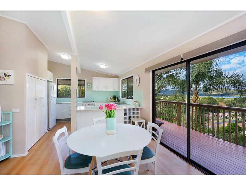 6 Margaret Rose Drive, East Gosford NSW 2250