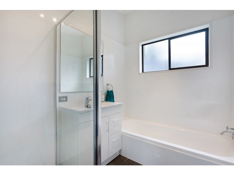 6 Margaret Rose Drive, East Gosford NSW 2250