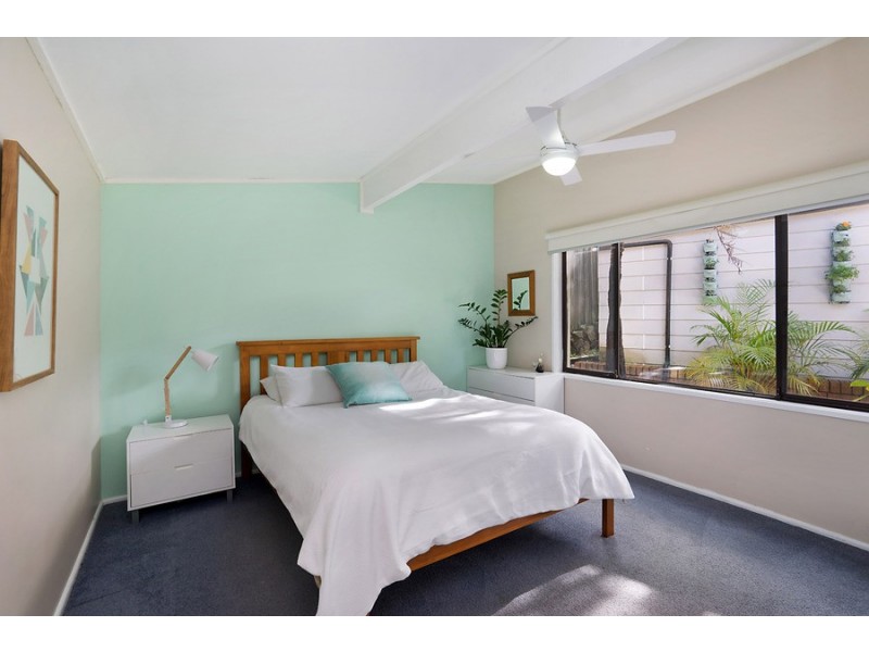 6 Margaret Rose Drive, East Gosford NSW 2250