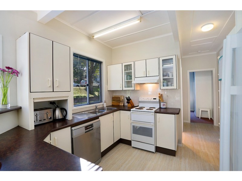 18 Headlam Parade, Springfield NSW 2250