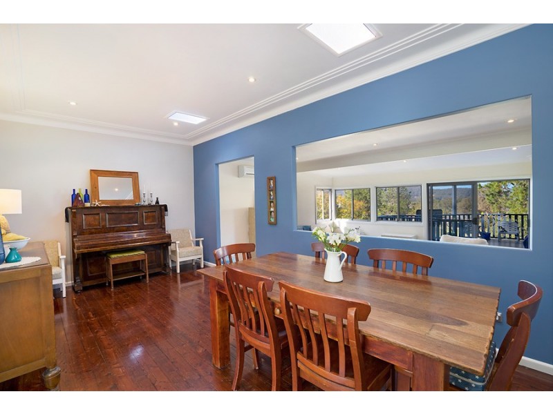 18 Headlam Parade, Springfield NSW 2250