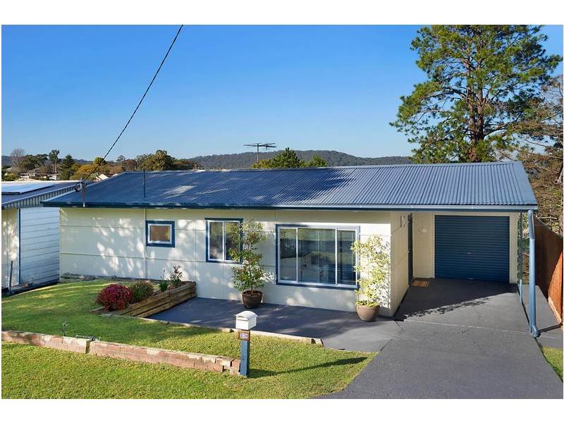 18 Headlam Parade, Springfield NSW 2250