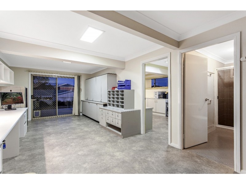 25 Walch Avenue, Bateau Bay NSW 2261