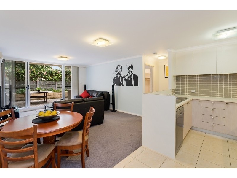 31/80 John Whiteway Drive, Gosford NSW 2250
