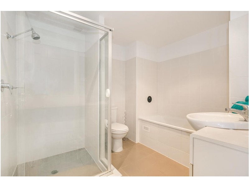 361/80 John Whiteway Drive, Gosford NSW 2250