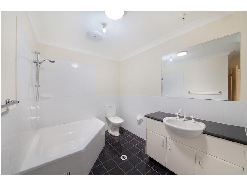 1/4 Lushington Street, East Gosford NSW 2250