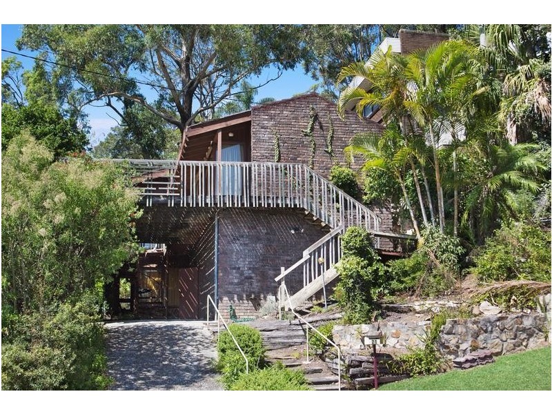 21 Fiona Street, Point Clare NSW 2250