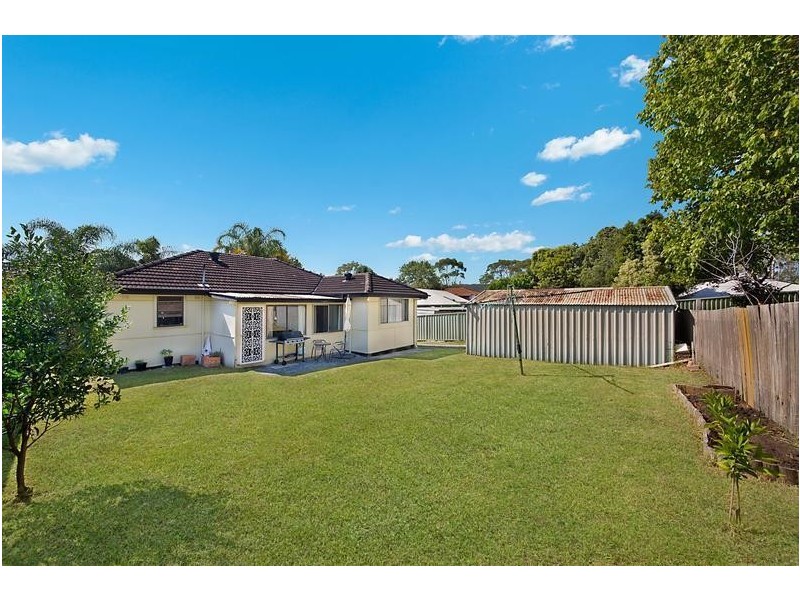 8 Spring Avenue, Springfield NSW 2250