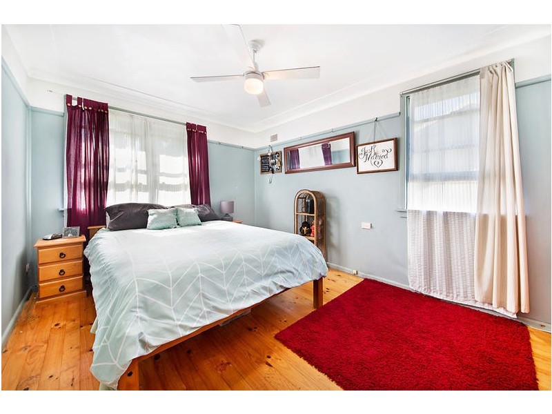 8 Spring Avenue, Springfield NSW 2250