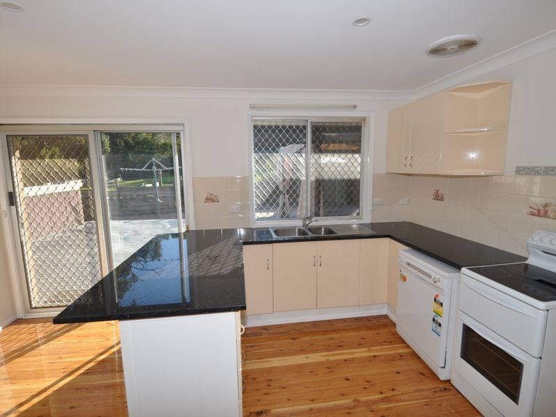 16 Small Street, Wyoming NSW 2250