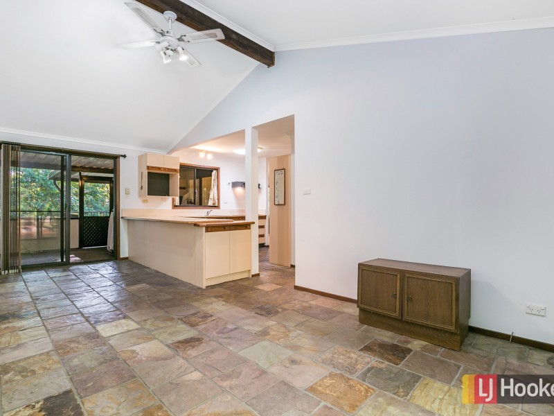 11 Woodview Road, Springfield NSW 2250