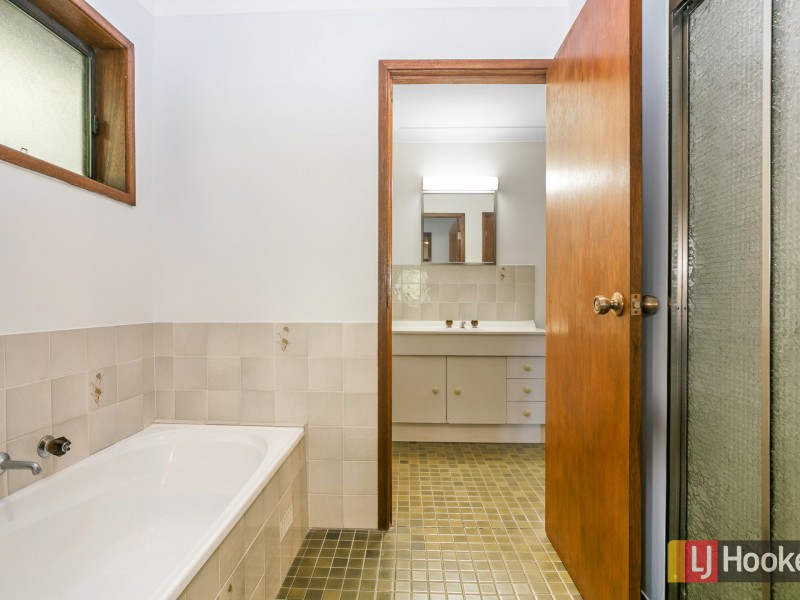 11 Woodview Road, Springfield NSW 2250