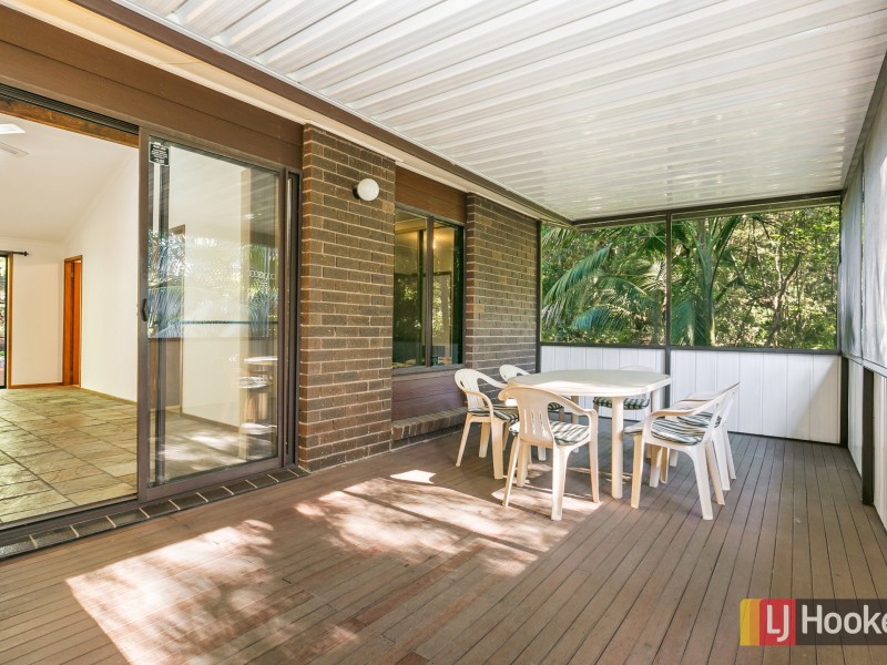 11 Woodview Road, Springfield NSW 2250