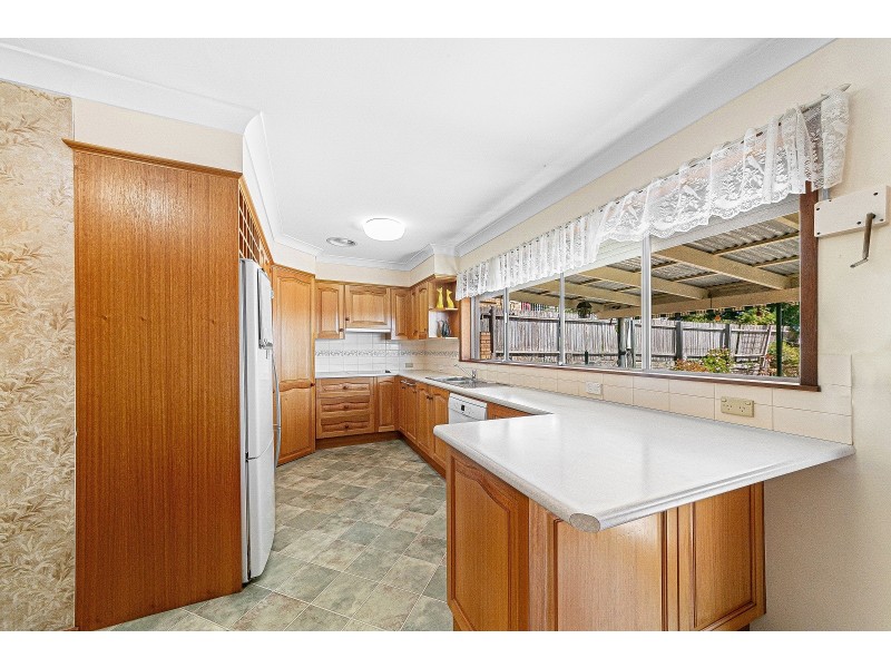 9 Craigend Street, Wyoming NSW 2250