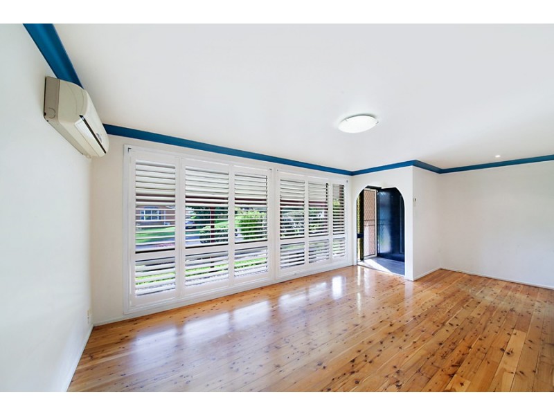 8 Elkhorn Close, Wyoming NSW 2250
