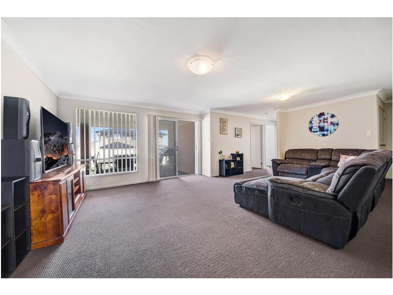 190 Roper Road, Blue Haven NSW 2262