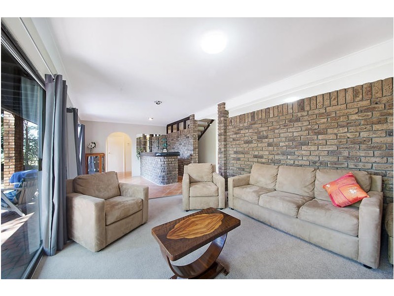 32 Mangrove Road, Narara NSW 2250