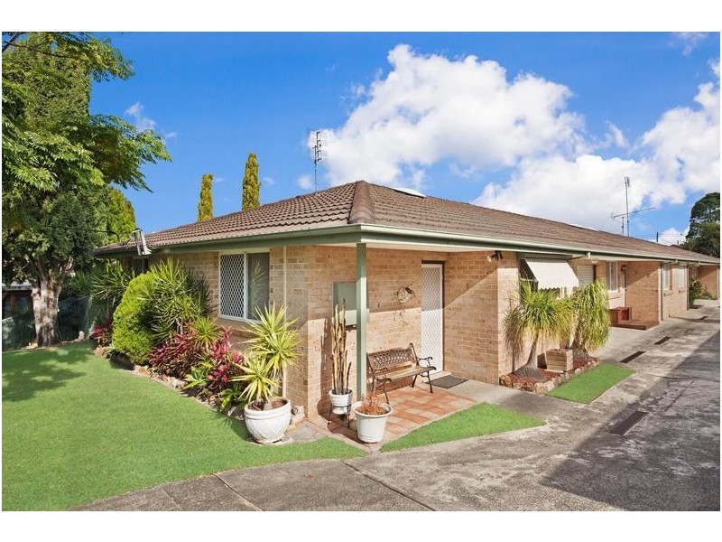 1/30 Russell Street, East Gosford NSW 2250