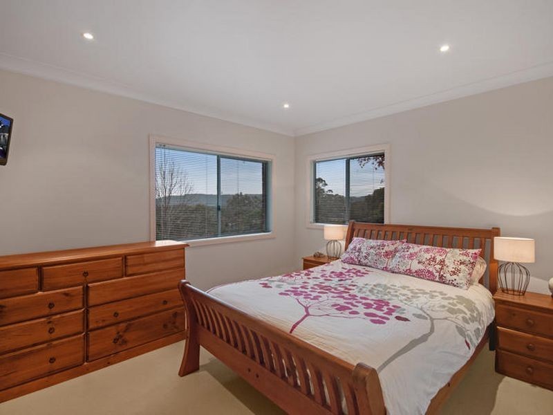 9 Alison Road, Springfield NSW 2250