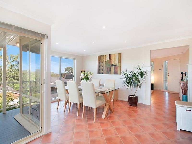 2 Sycamore Close, Springfield NSW 2250