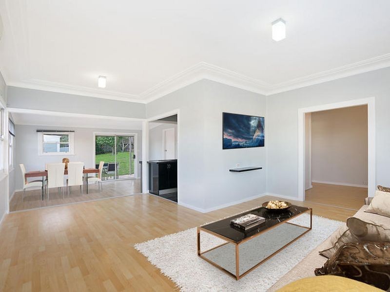 12 Donnison Street West, West Gosford NSW 2250