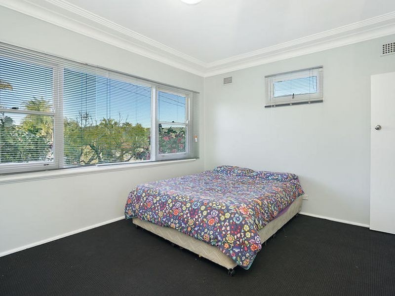 12 Donnison Street West, West Gosford NSW 2250