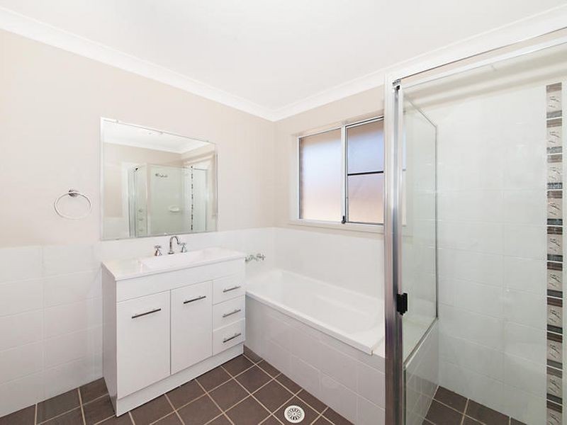 1 Hulda Road, Wadalba NSW 2259