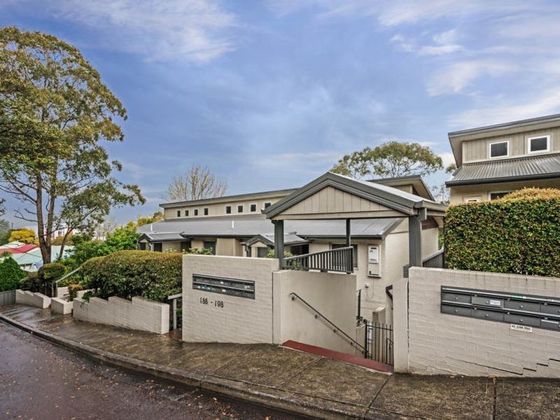 4/188 Gertrude Street, North Gosford NSW 2250