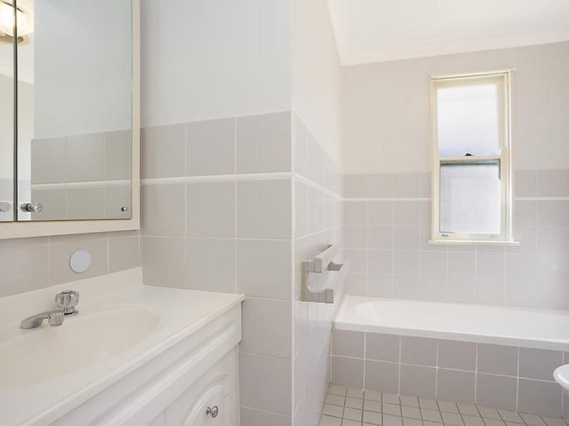 10 Roslyn Street, Springfield NSW 2250