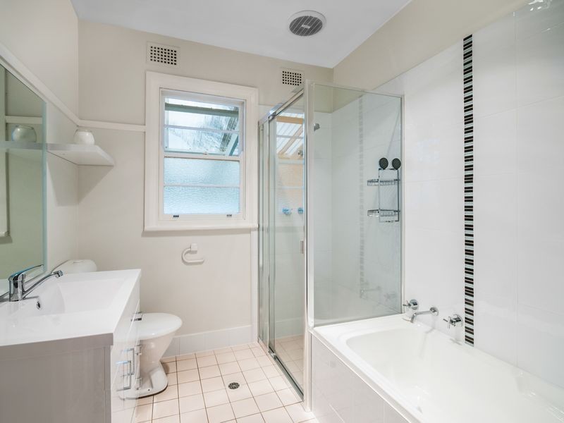 153 Wells Street, Springfield NSW 2250