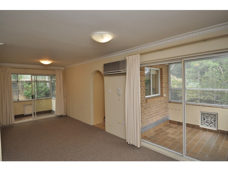 4/3-5 Gertrude Place, Gosford NSW 2250
