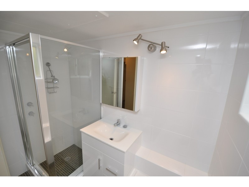 4/3-5 Gertrude Place, Gosford NSW 2250