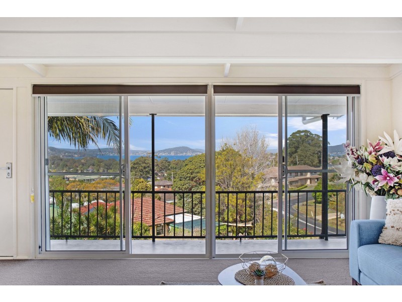 1 Bay View Avenue, East Gosford NSW 2250