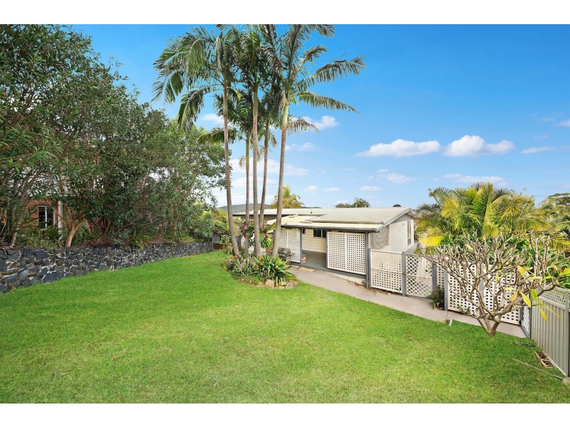 1 Bay View Avenue, East Gosford NSW 2250