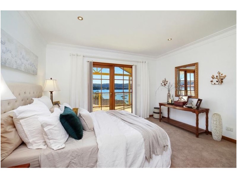 30 Eulalia Avenue, Point Frederick NSW 2250