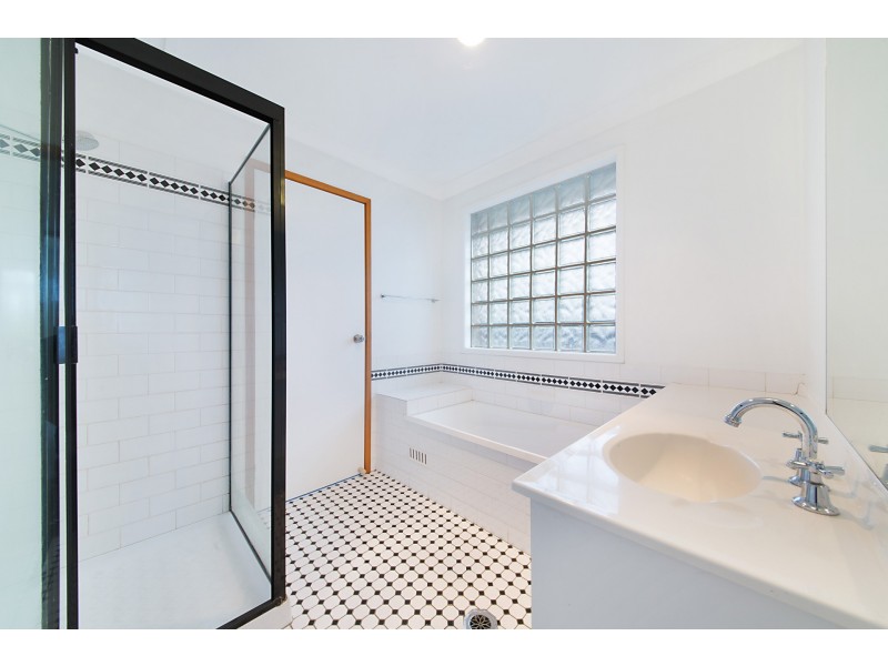 230 Langford Drive, Kariong NSW 2250