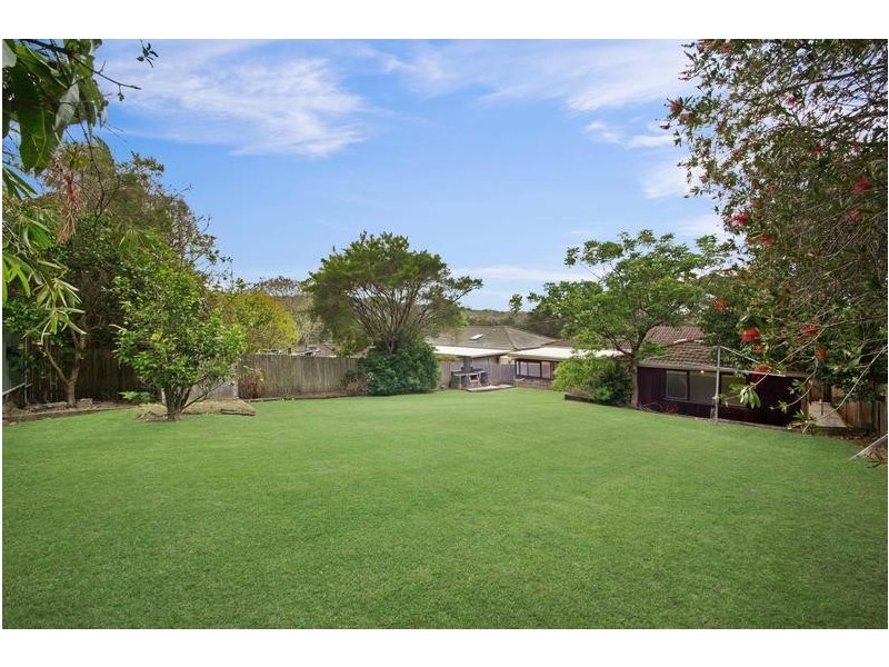 8 Marshdale Road, Springfield NSW 2250