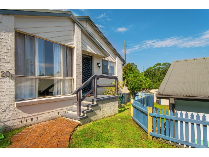 20B Railway Crescent, Lisarow NSW 2250