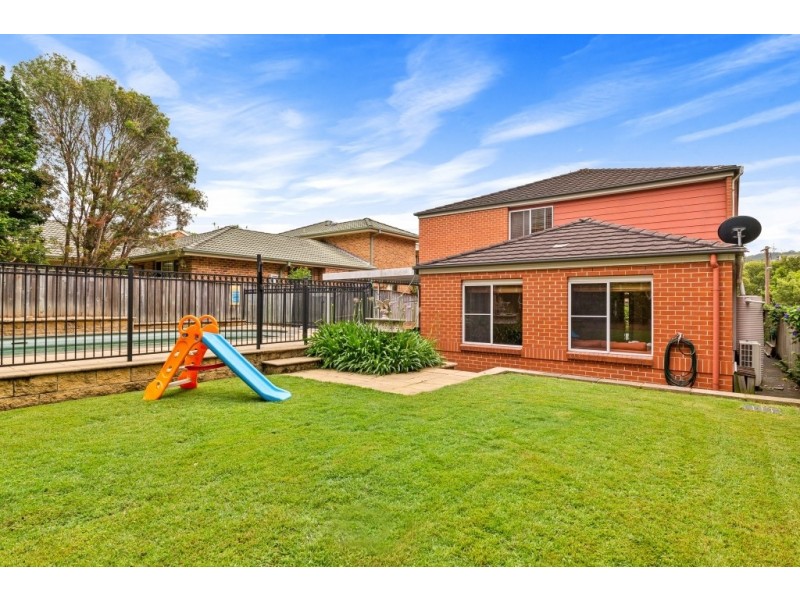 6 Auburn Street, Point Frederick NSW 2250