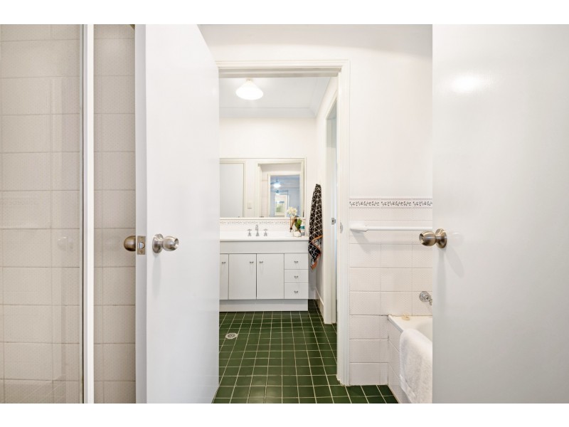 28A Dakara Avenue, Erina NSW 2250