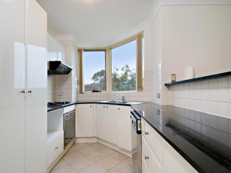 9/92 John Whiteway Drive, Gosford NSW 2250